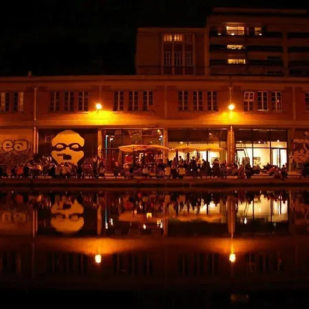 Modern On The Quays Appartamento
